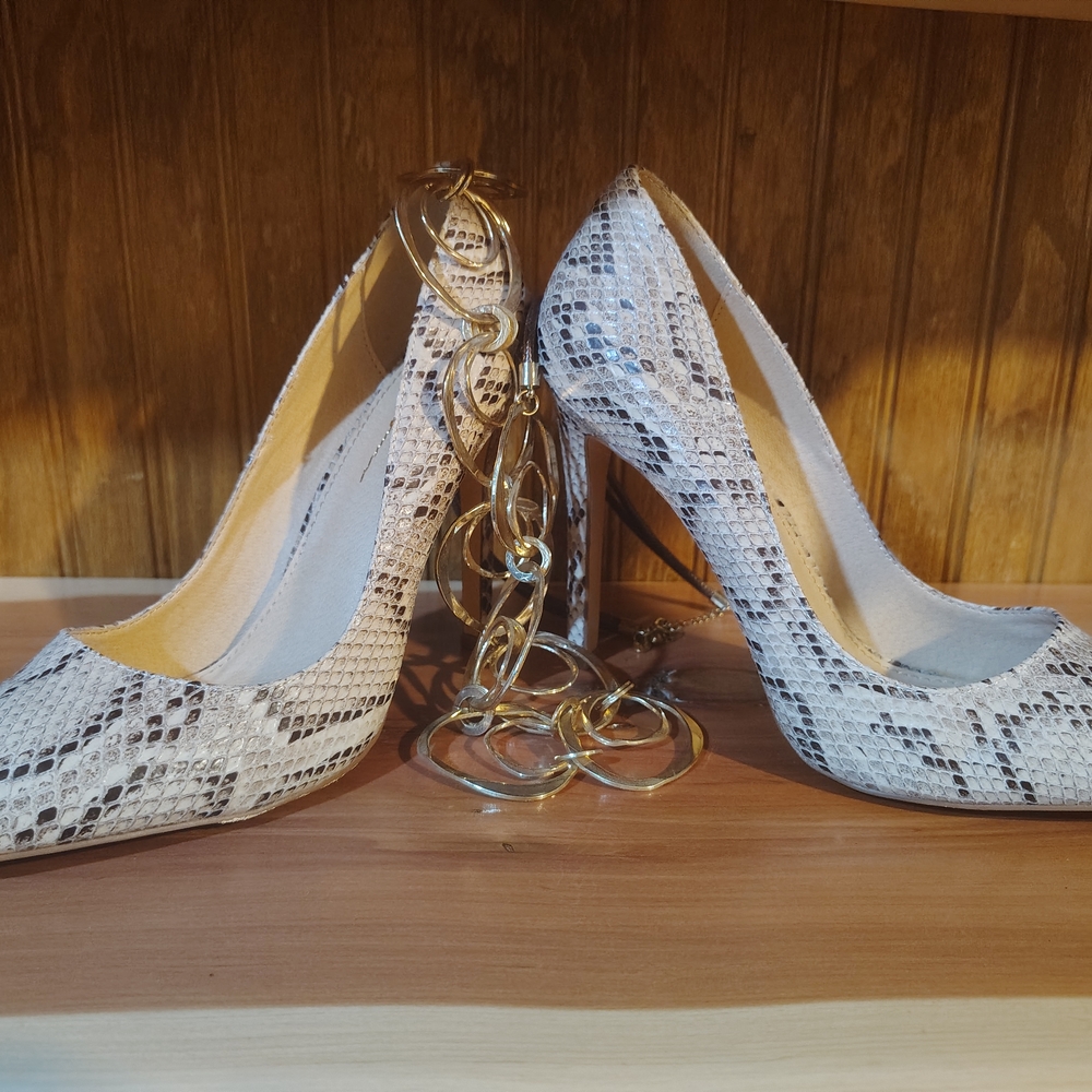 Sophisticated Black and White Pointed-Toe Heels